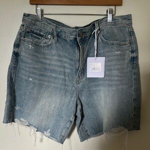 Pistola 90’s skater short!